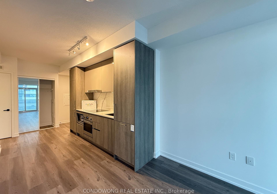 225-commerce-street-vaughan-ontario-n12475057