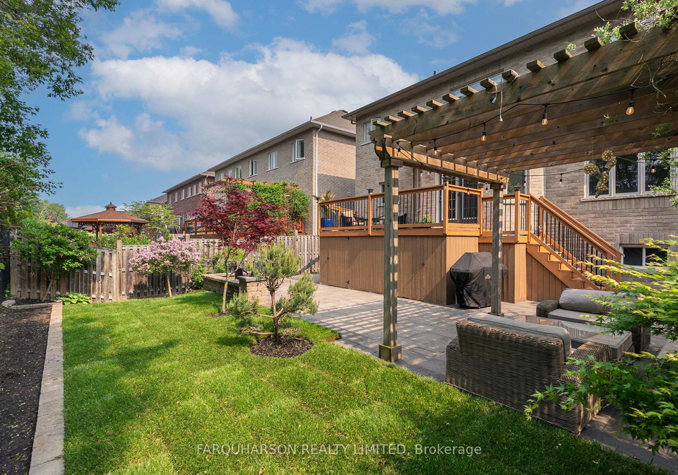 16-durhamview-crescent-whitchurch-stouffville-ontario-n12475141