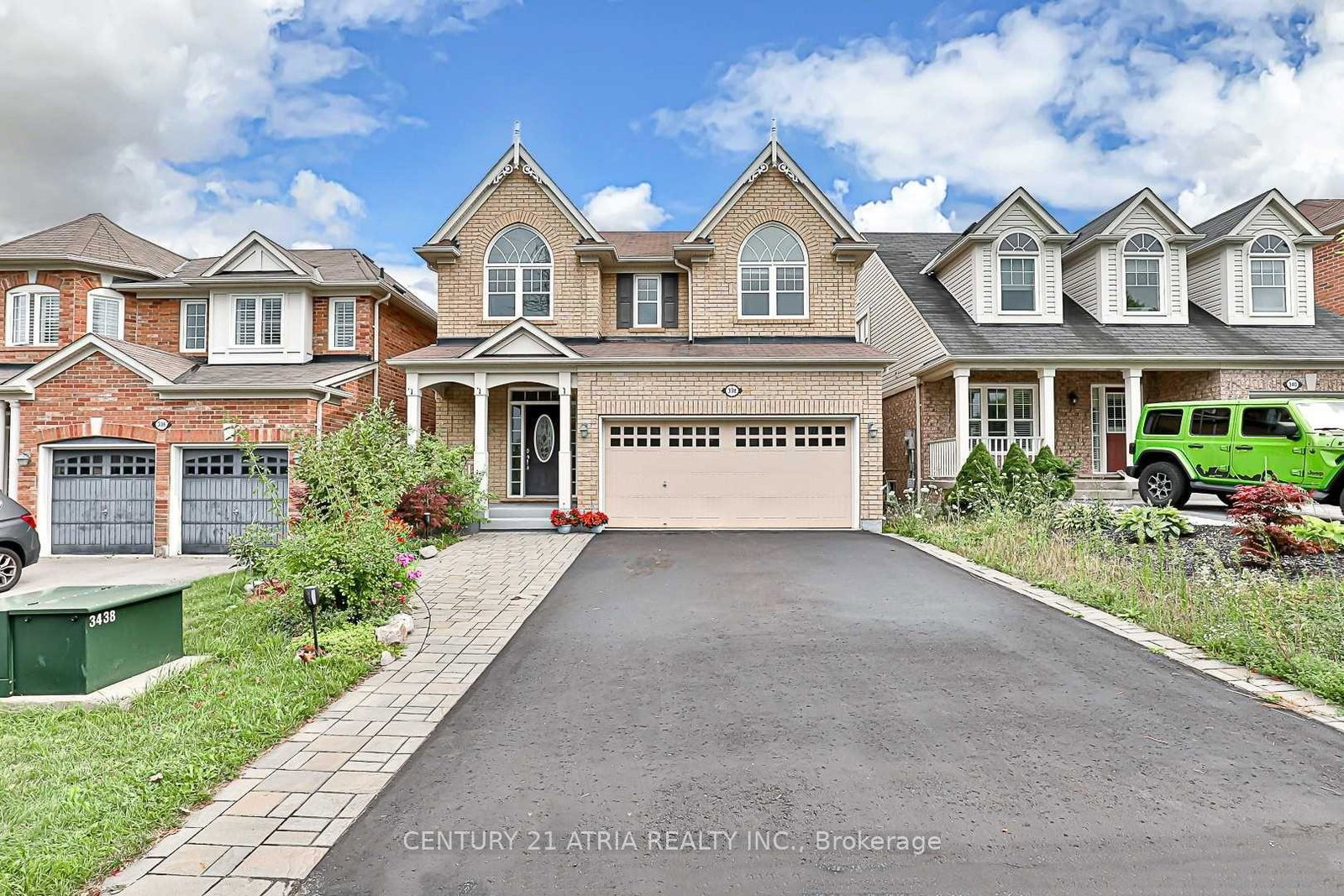 338-carlissa-run-newmarket-ontario-n12475181