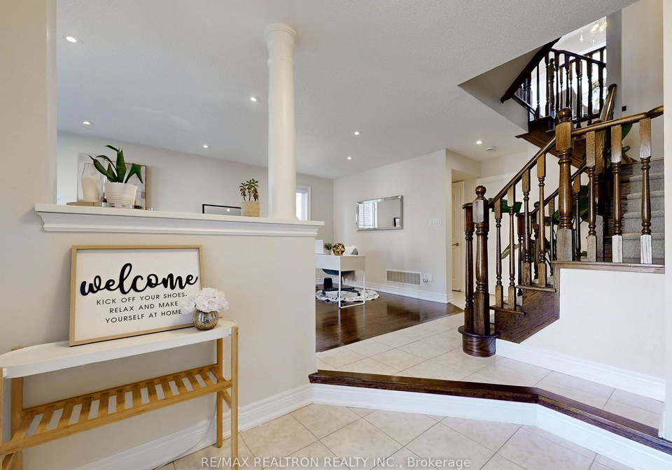 25-walter-scott-crescent-markham-ontario-n12476266