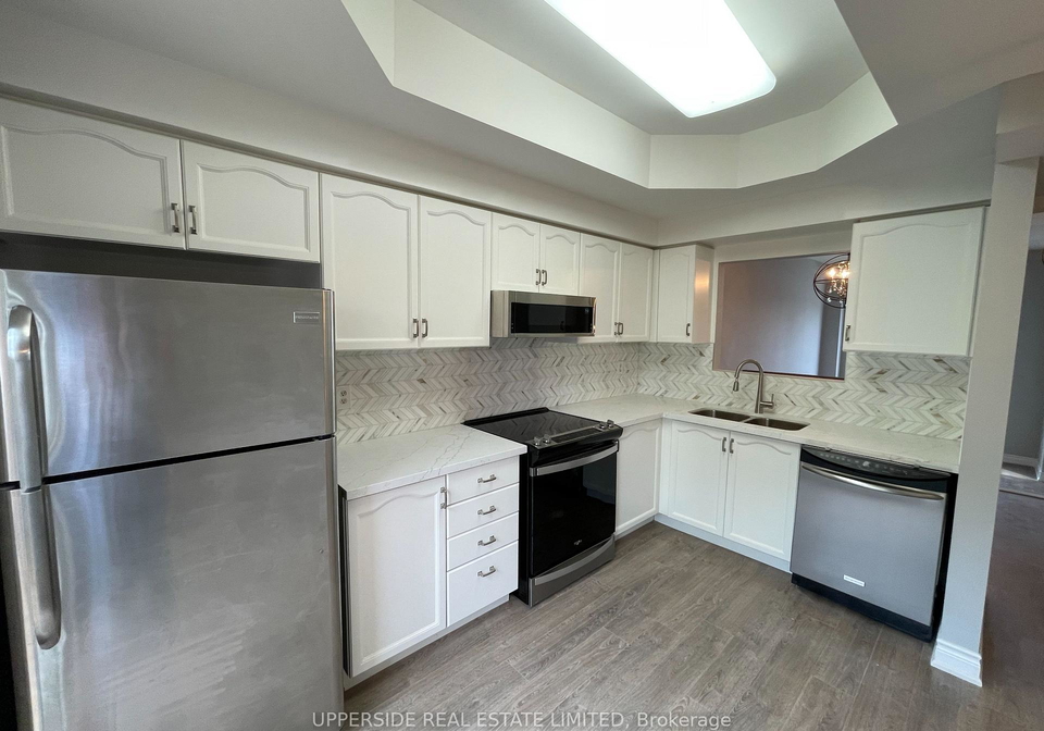 23-observatory-lane-richmond-hill-ontario-n12476517