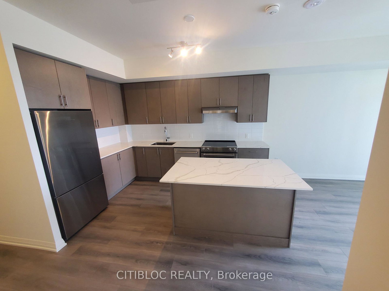8960-jane-street-vaughan-ontario-n12477123