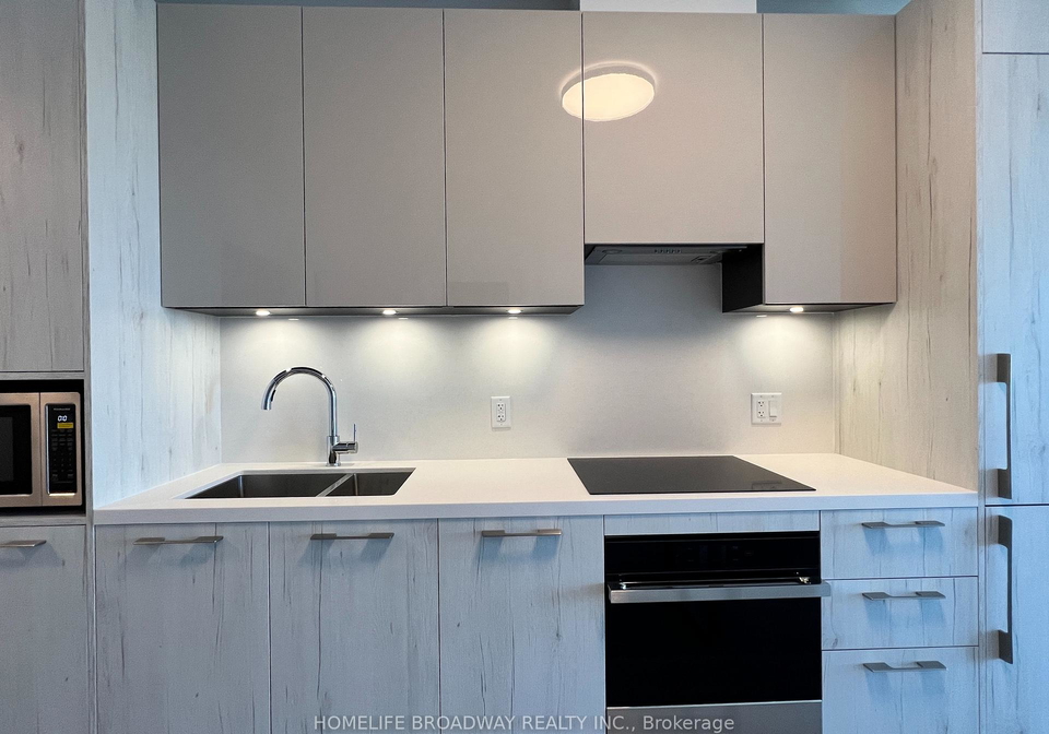 8-water-walk-drive-markham-ontario-n12478636