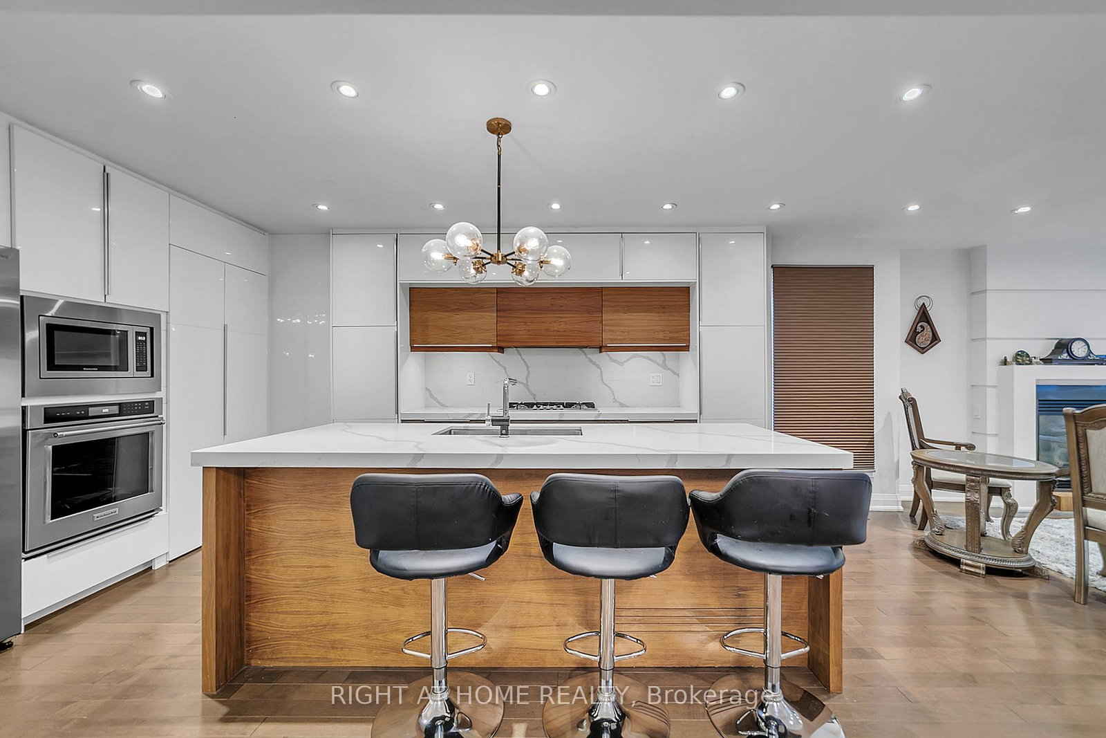 302-mullen-drive-vaughan-ontario-n12478637