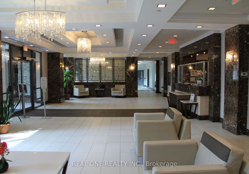376-highway-7-east-richmond-hill-ontario-n12479791