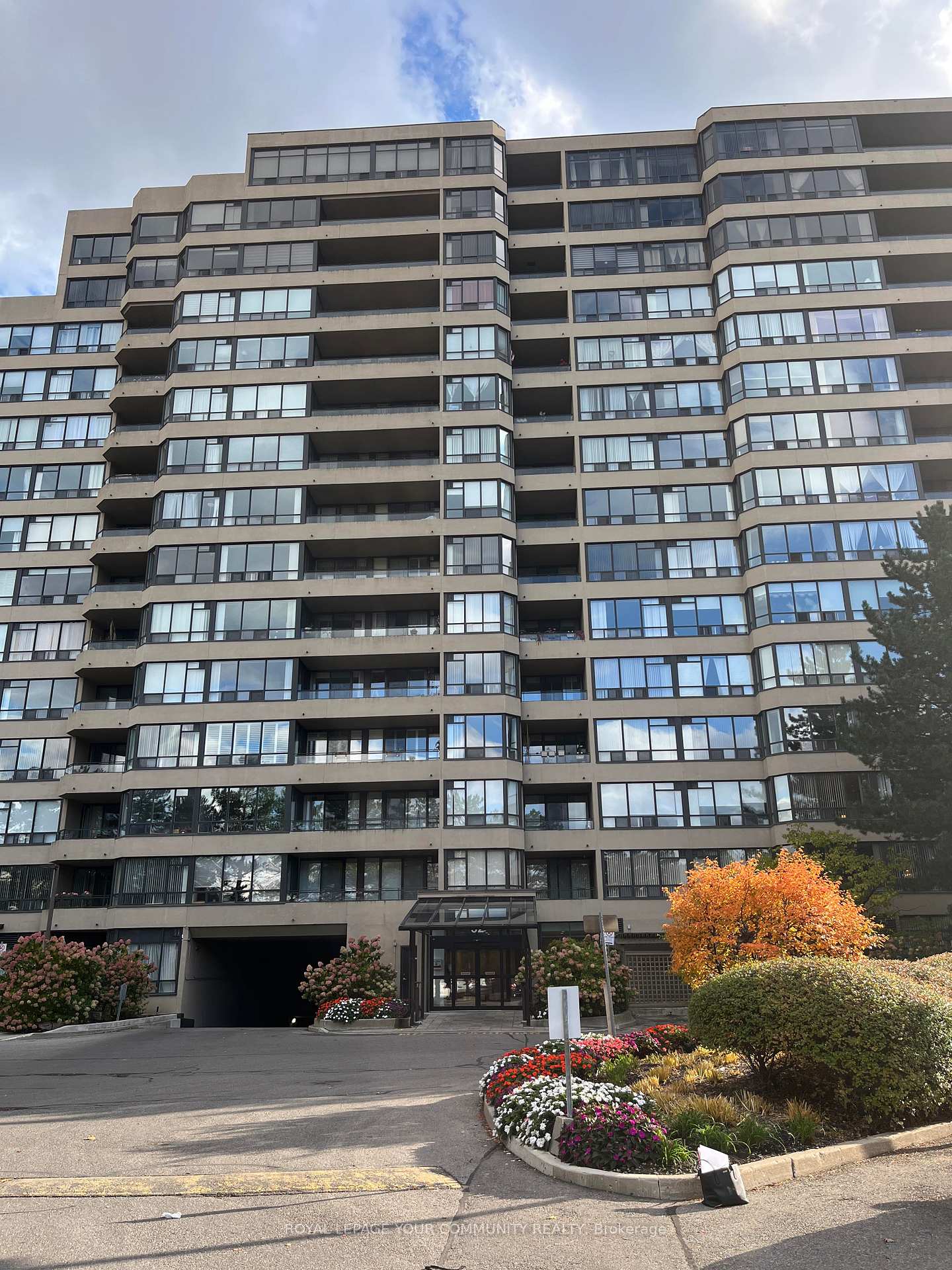 32-clarissa-drive-richmond-hill-ontario-n12480103