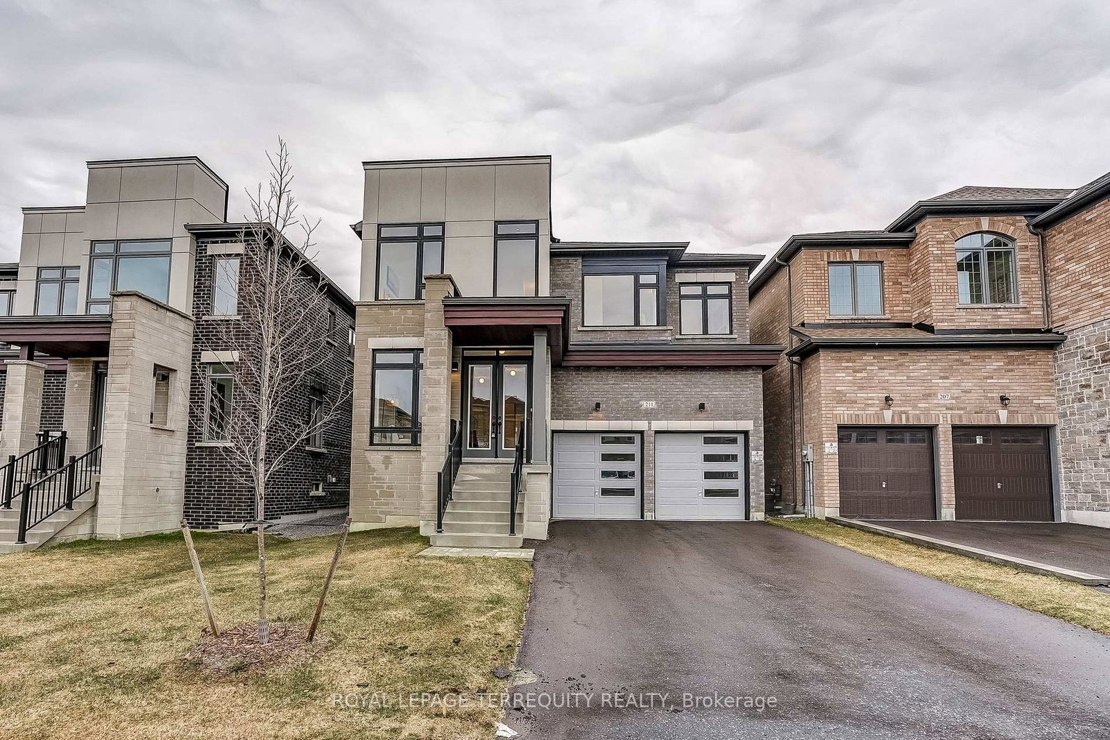 211-fallharvest-way-whitchurch-stouffville-ontario-n12480203