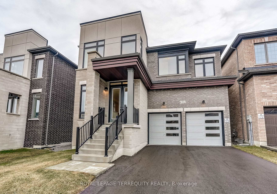 211-fallharvest-way-whitchurch-stouffville-ontario-n12480203