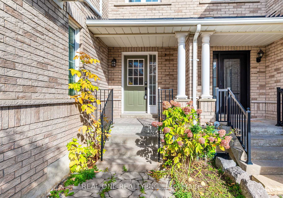 15-debonair-street-richmond-hill-ontario-n12480536