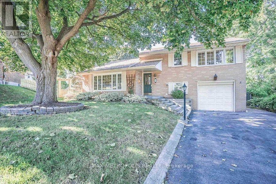 14-strathroy-crescent-markham-ontario-n12481002