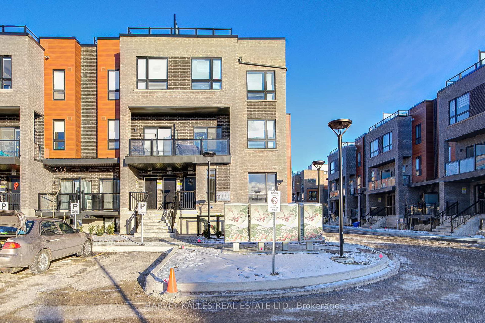 11-lytham-green-circle-newmarket-ontario-n12481727