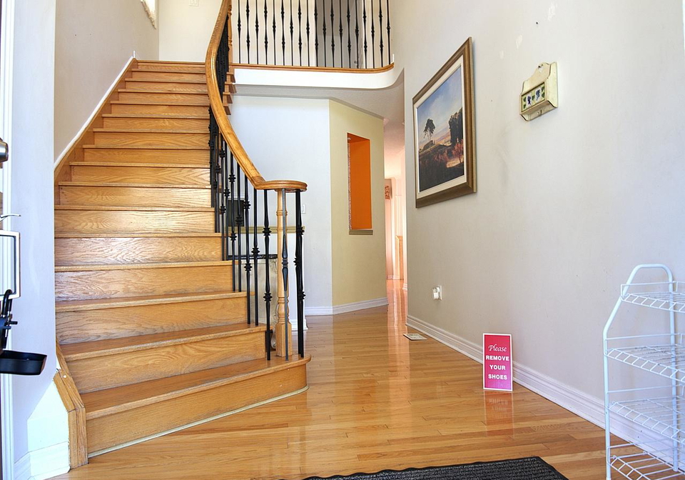 70-thomas-legge-crescent-richmond-hill-ontario-n12481873