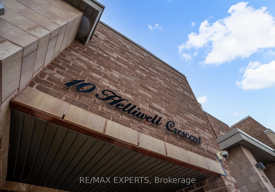 10-helliwell-crescent-richmond-hill-ontario-n12483005