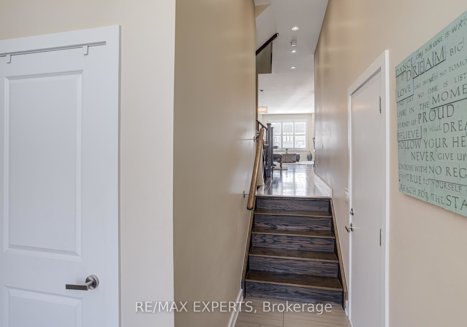 10-helliwell-crescent-richmond-hill-ontario-n12483005