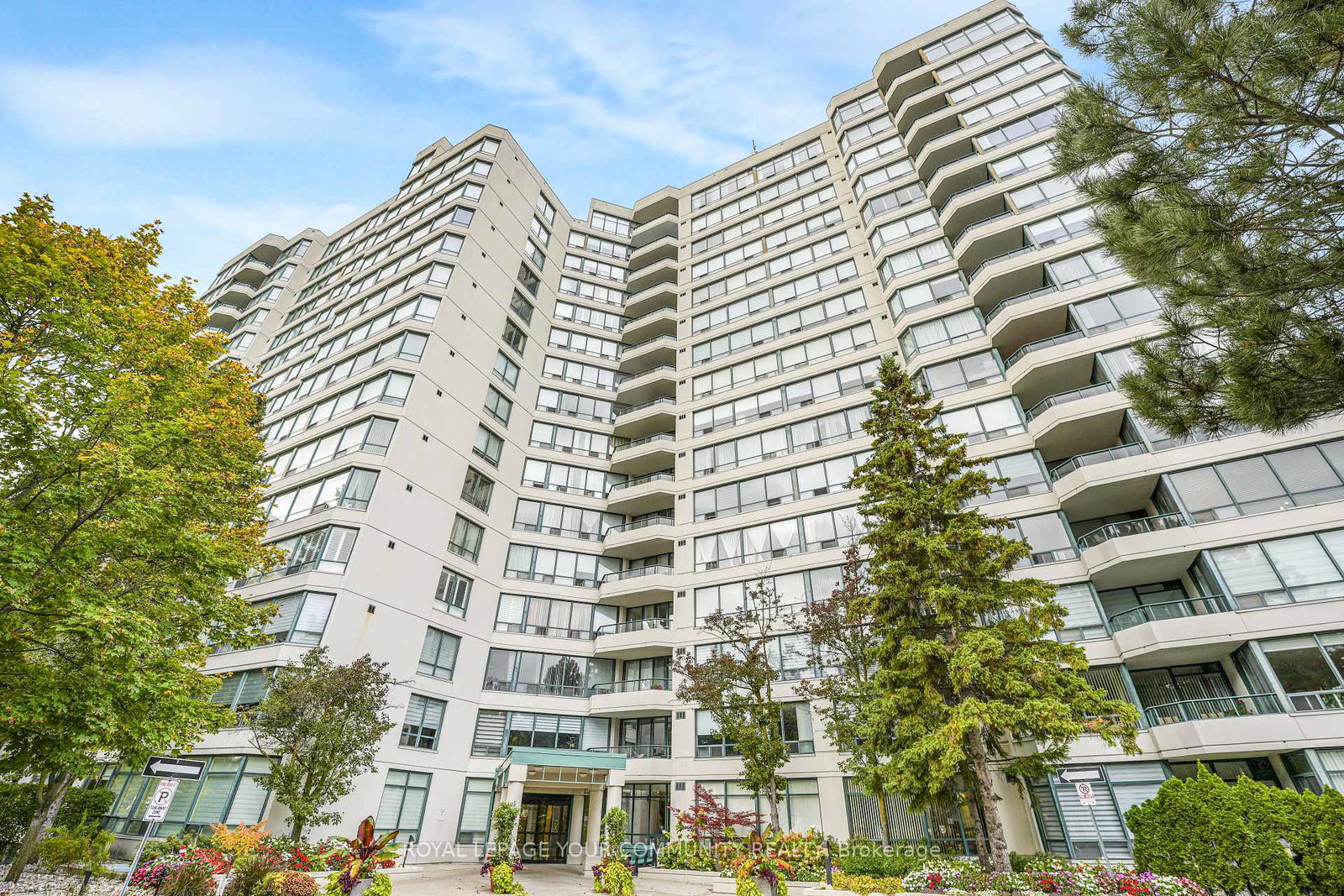 120-promenade-circle-vaughan-ontario-n12483148