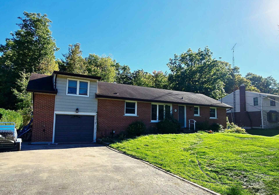 55-queens-court-east-gwillimbury-ontario-n12483171