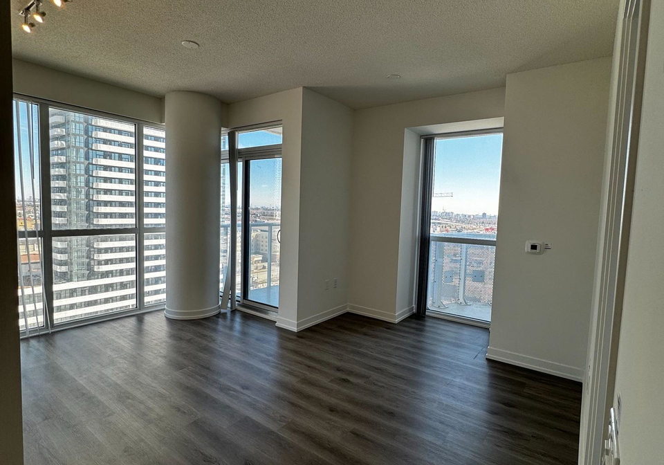 225-commerce-street-vaughan-ontario-n12483355