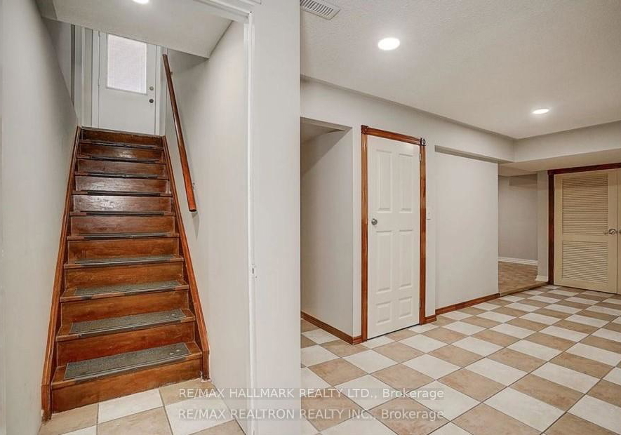 364-castlehill-road-vaughan-ontario-n12483774