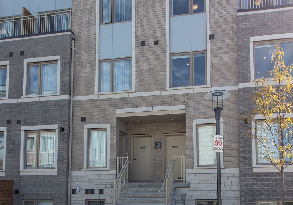 150-honeycrisp-crescent-vaughan-ontario-n12484561