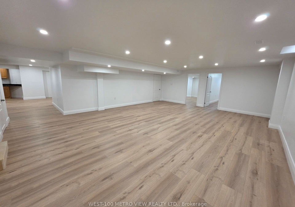 250-sunset-ridge-vaughan-ontario-n12484921