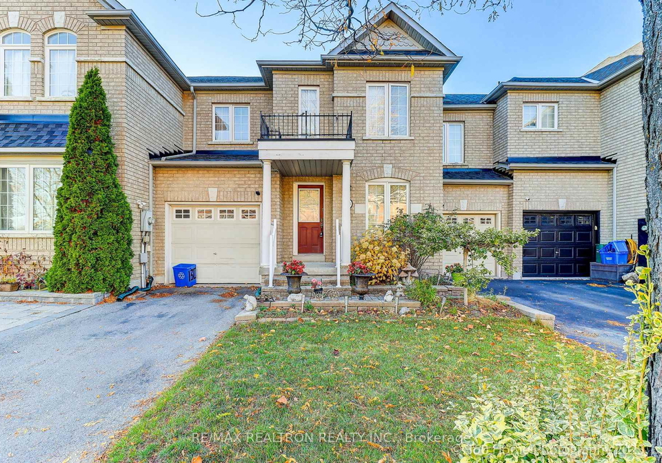 144-matthew-boyd-crescent-newmarket-ontario-n12485088