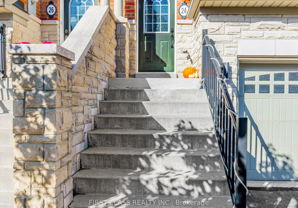 24-golden-spruce-lane-vaughan-ontario-n12485787