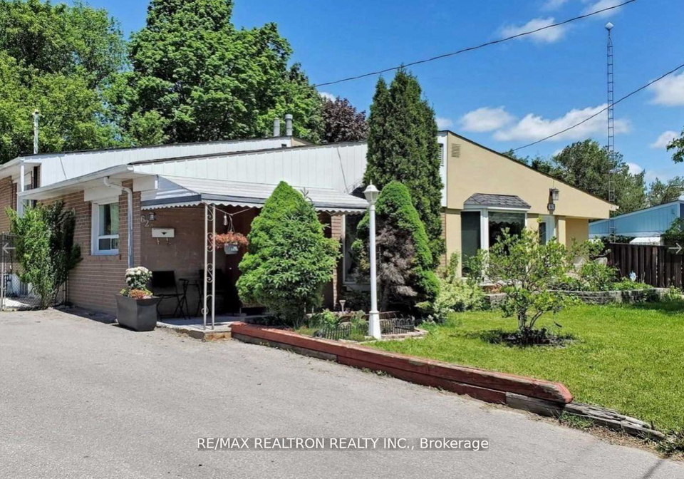 62-lindsay-avenue-newmarket-ontario-n12485885