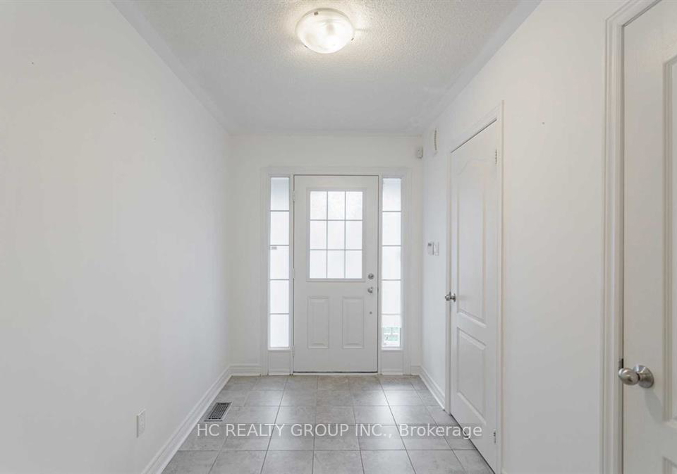 20-tigertail-crescent-bradford-west-gwillimbury-ontario-n12486962