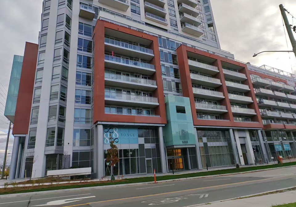 8888-yonge-street-richmond-hill-ontario-n12487347
