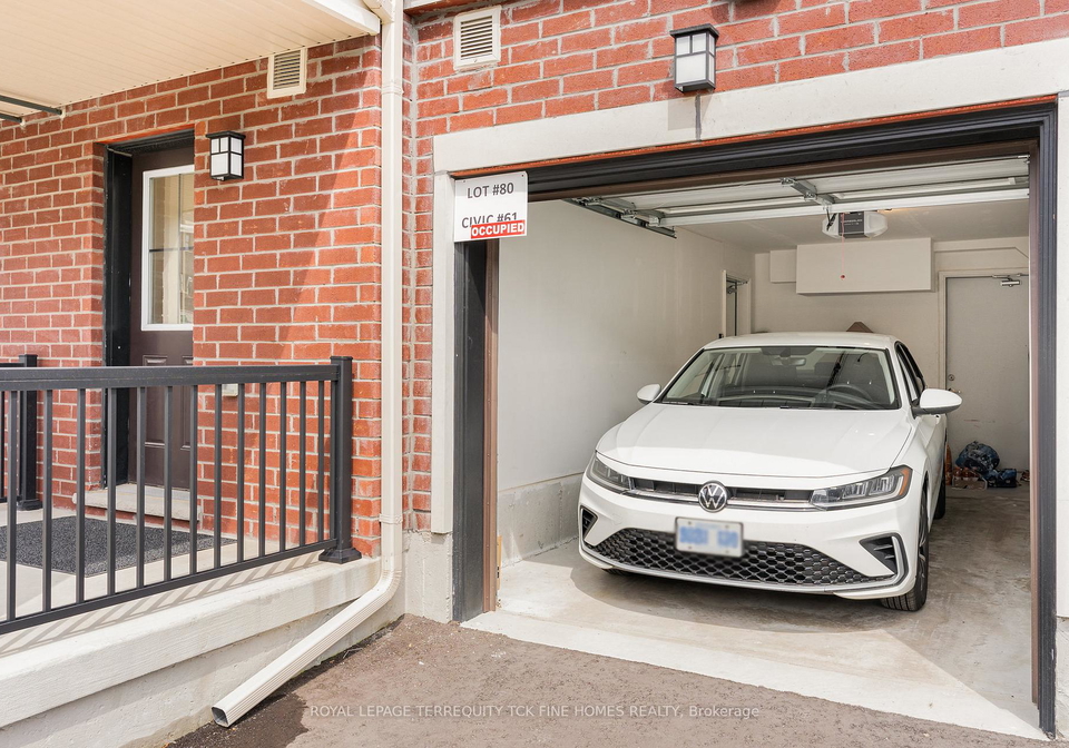 61-kenneth-kirby-lane-whitchurch-stouffville-ontario-n12487637