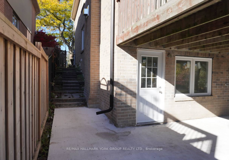259-glenway-circle-s-newmarket-ontario-n12488210