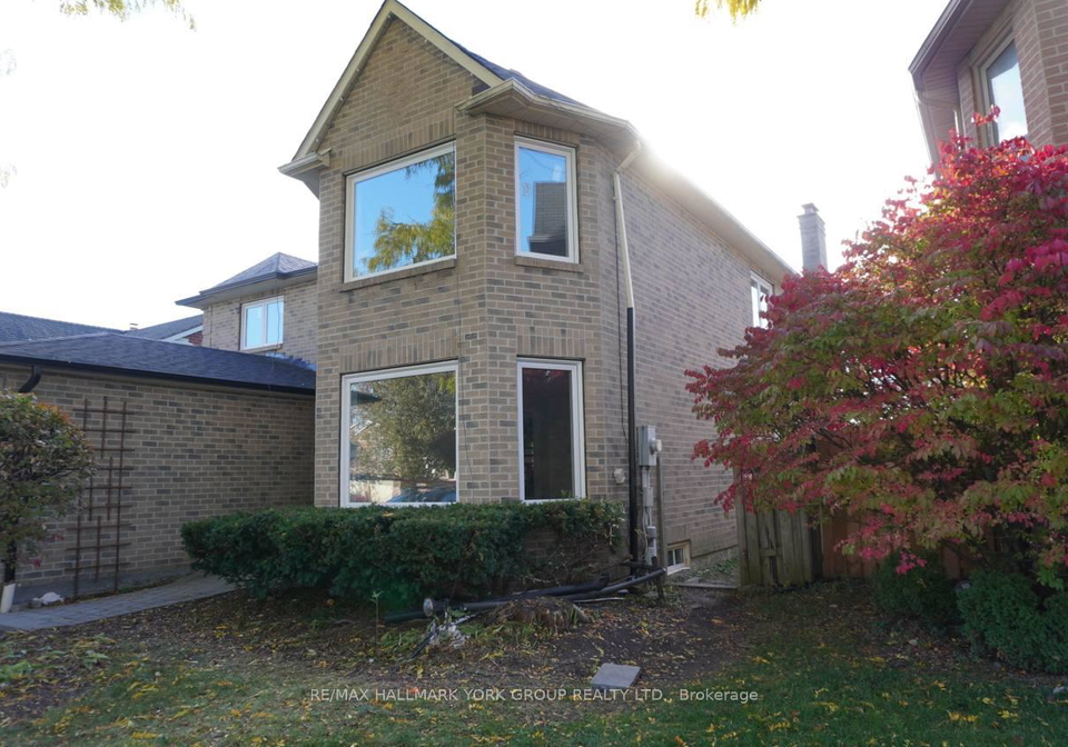 259-glenway-circle-s-newmarket-ontario-n12488394