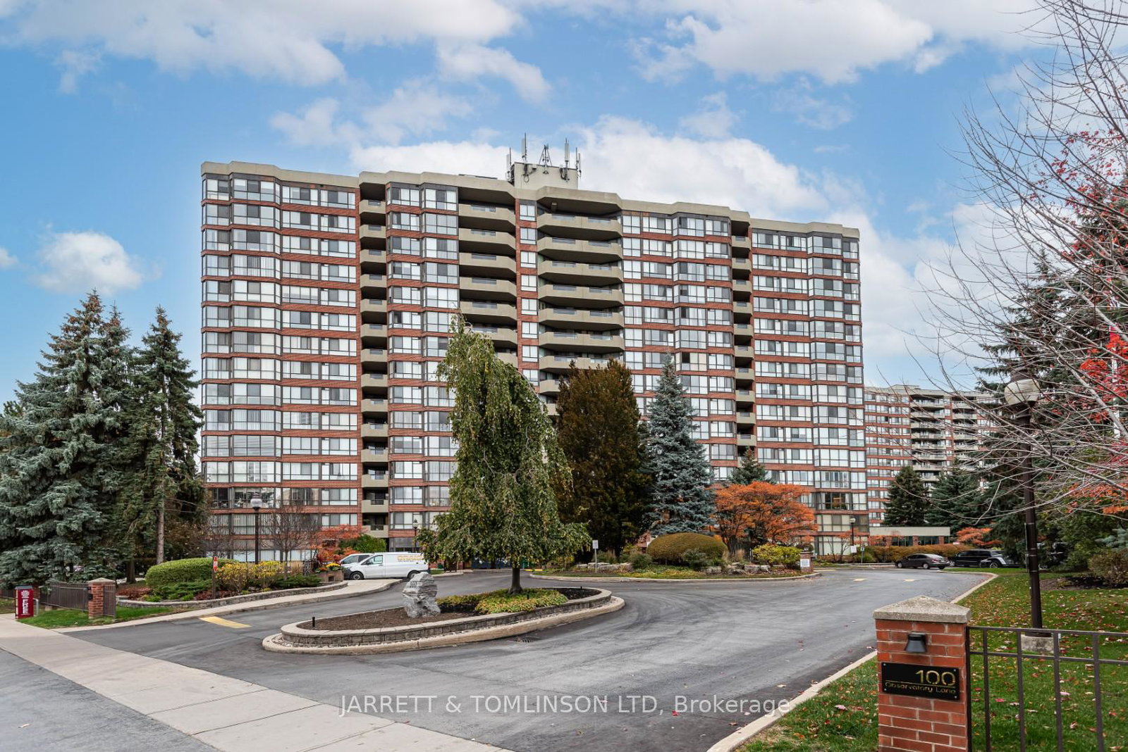 100-observatory-lane-e-richmond-hill-ontario-n12488868