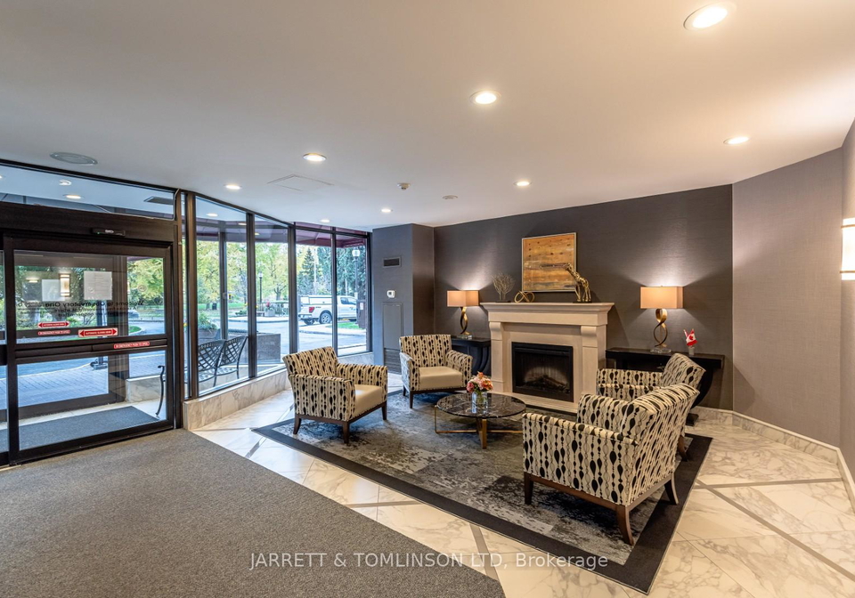 100-observatory-lane-e-richmond-hill-ontario-n12488868