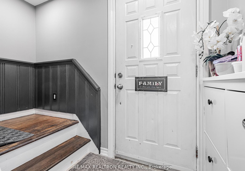 19-davis-road-aurora-ontario-n12491396