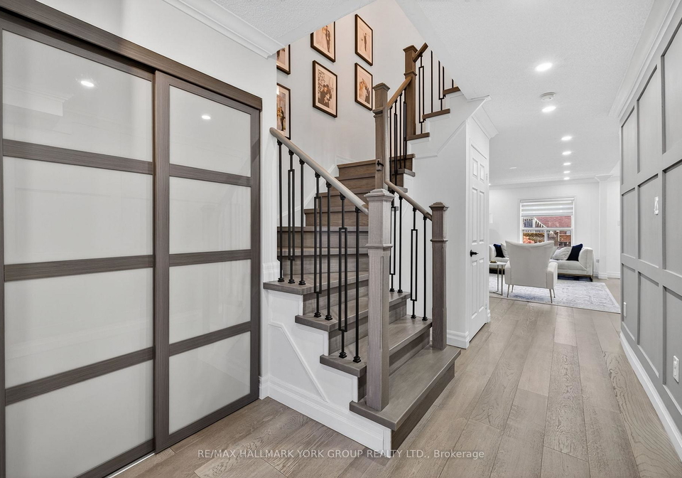 241-coleridge-drive-newmarket-ontario-n12492898
