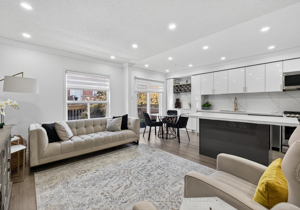 241-coleridge-drive-newmarket-ontario-n12492898