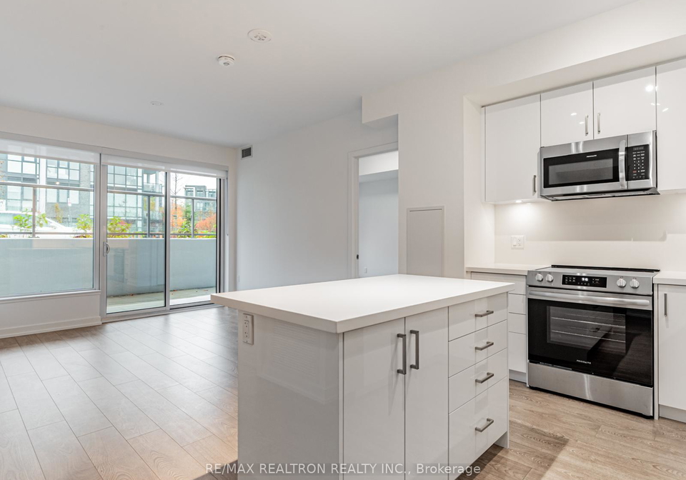 333-sunseeker-avenue-innisfil-ontario-n12493014