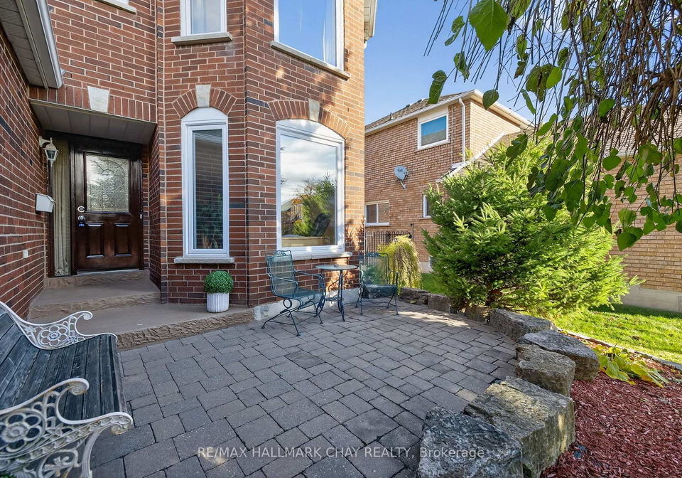 235-elman-crescent-newmarket-ontario-n12493072