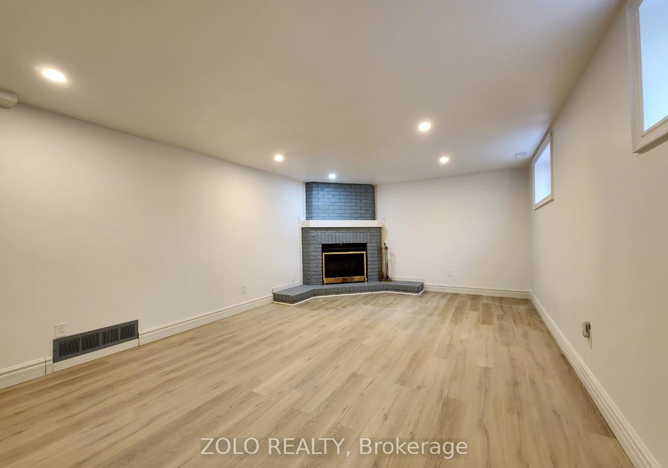 5-cabot-court-aurora-ontario-n12494056