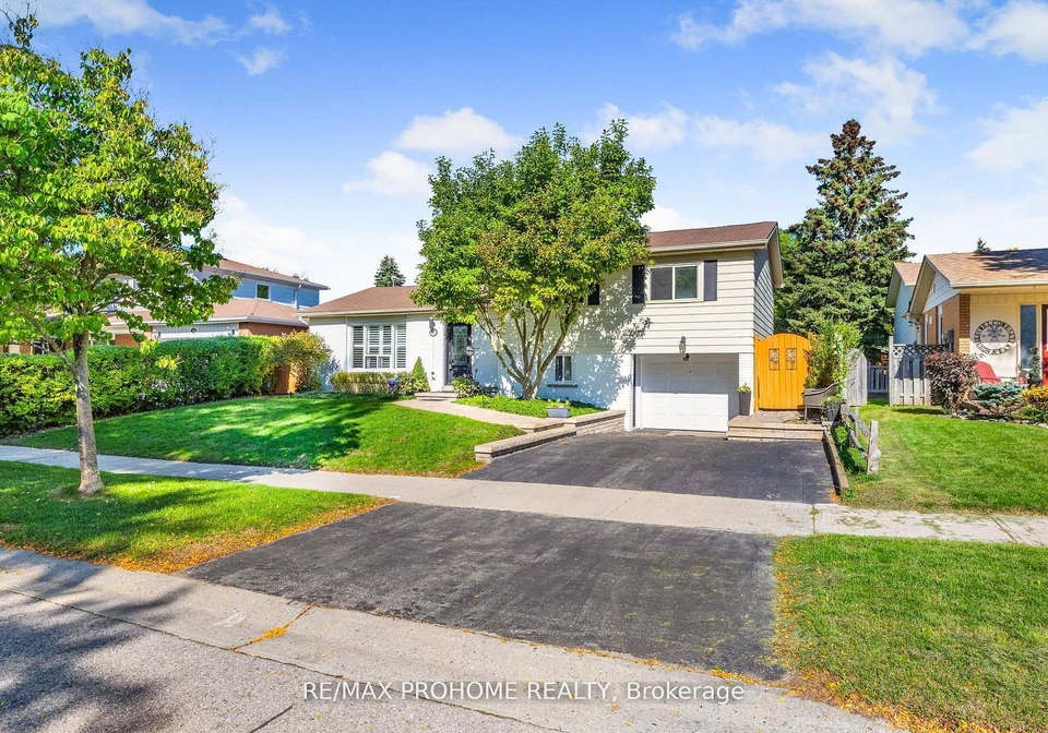 32-sir-bedevere-place-markham-ontario-n12494854