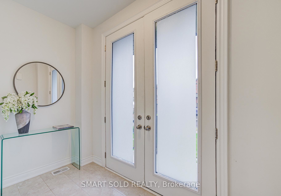 112-carriage-shop-bend-east-gwillimbury-ontario-n12496808