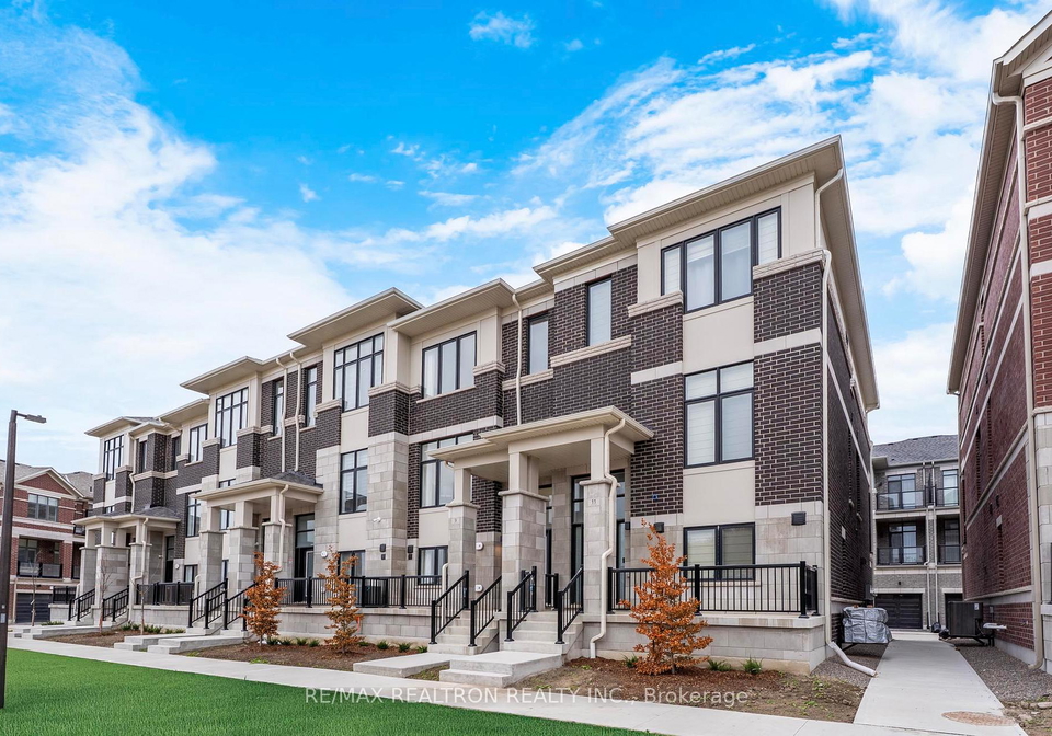 9-onigam-lane-richmond-hill-ontario-n12497424
