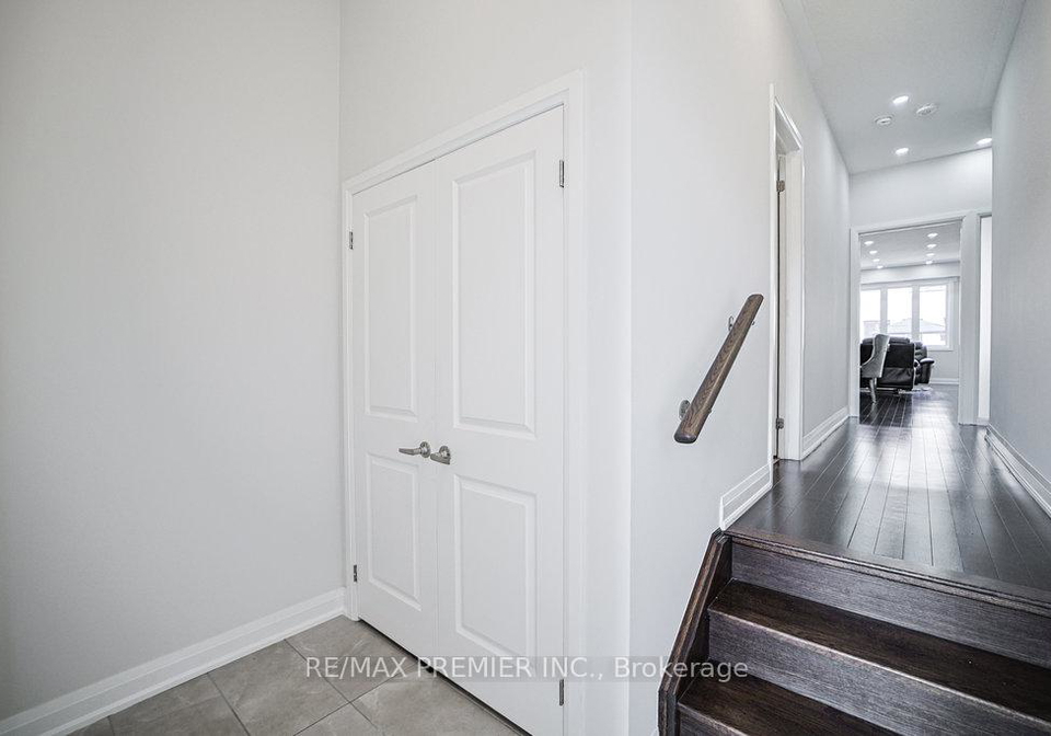 131-landolfi-way-bradford-west-gwillimbury-ontario-n12497876