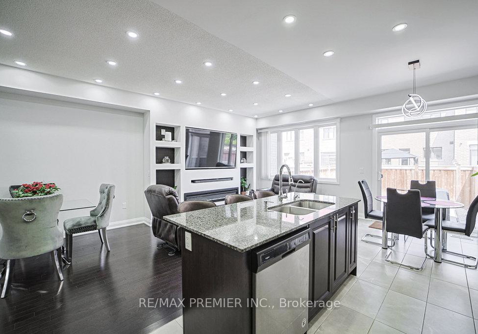 131-landolfi-way-bradford-west-gwillimbury-ontario-n12497876