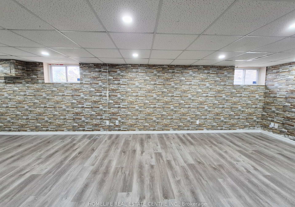 239-elmwood-avenue-richmond-hill-ontario-n12499220