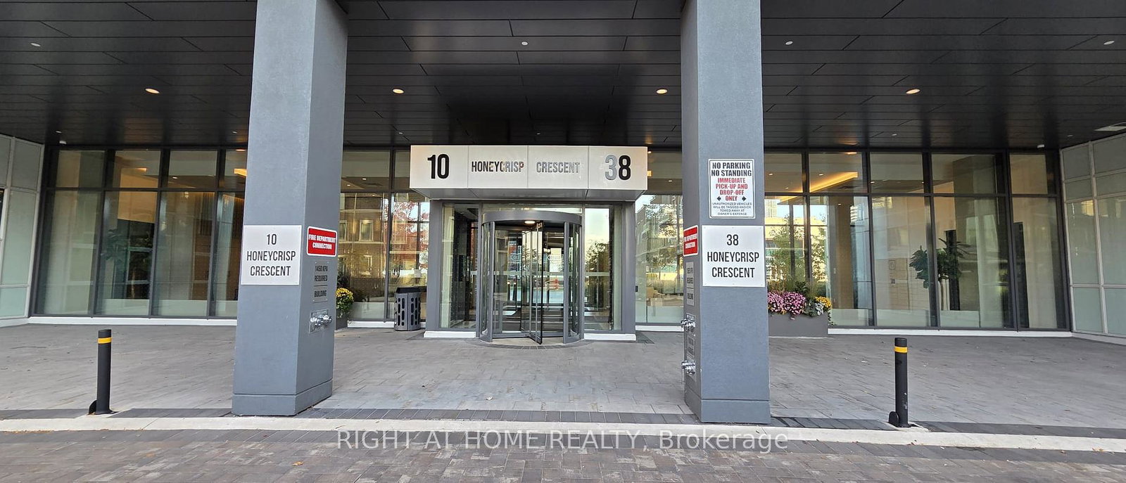 38-honeycrisp-acres-vaughan-ontario-n12500340