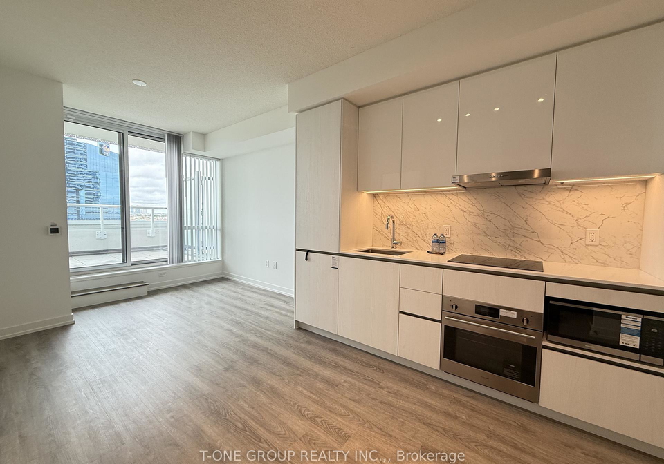 8-interchange-way-vaughan-ontario-n12503936