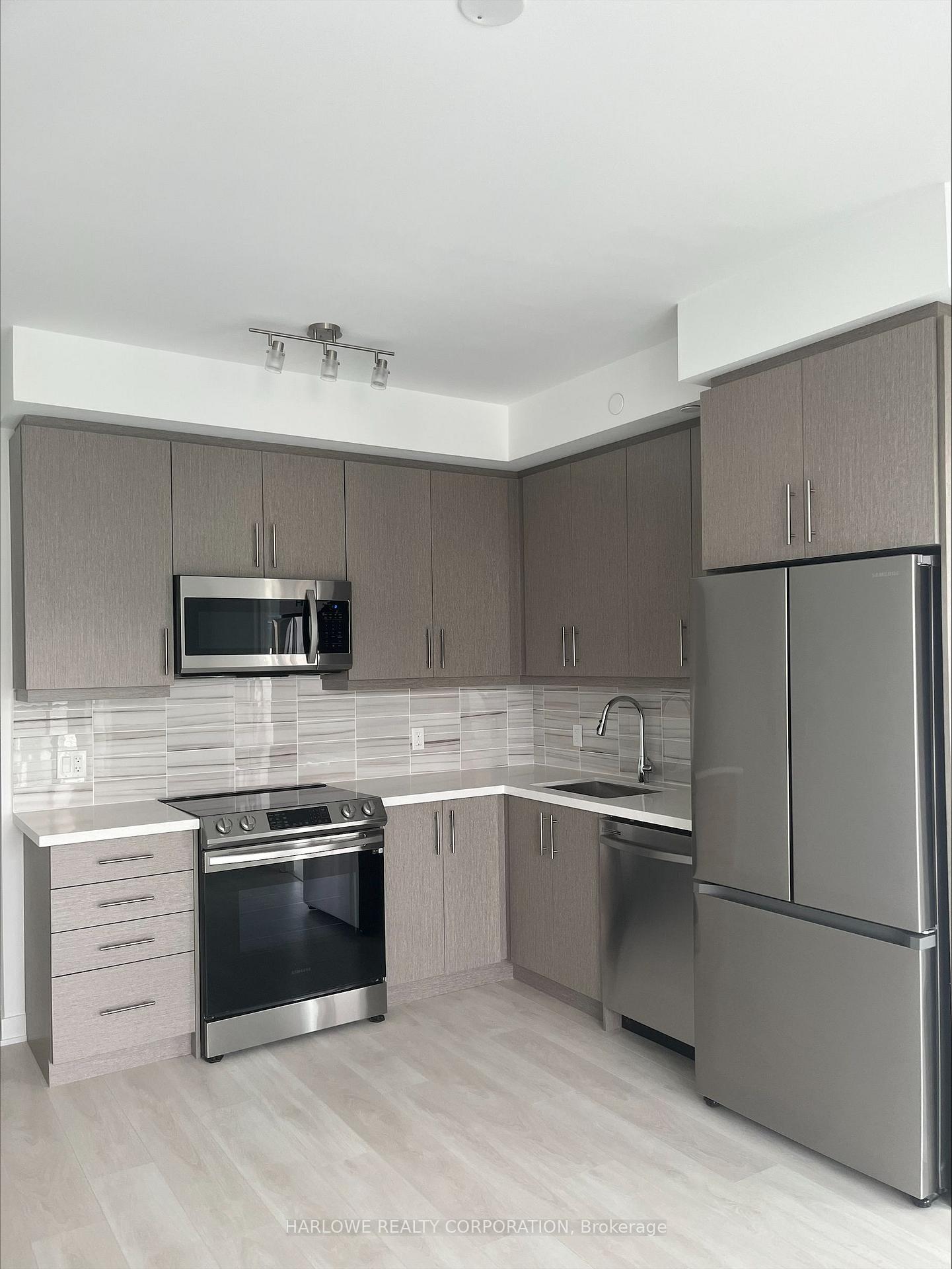 95-oneida-crescent-richmond-hill-ontario-n12504262