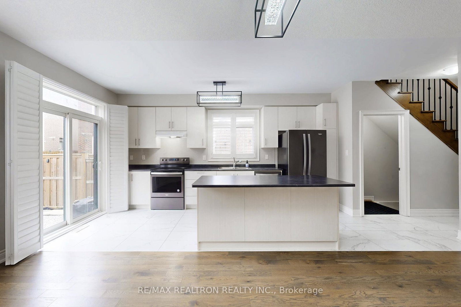 15-silver-charm-drive-east-gwillimbury-ontario-n12504704